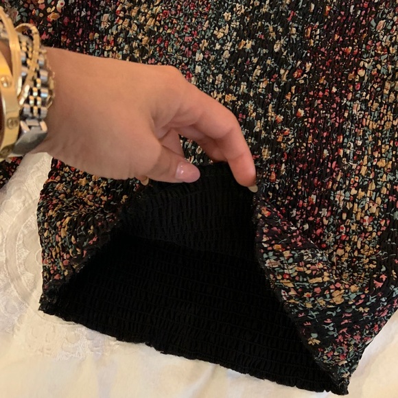 Lulu off the shoulder floral top - Picture 5 of 7